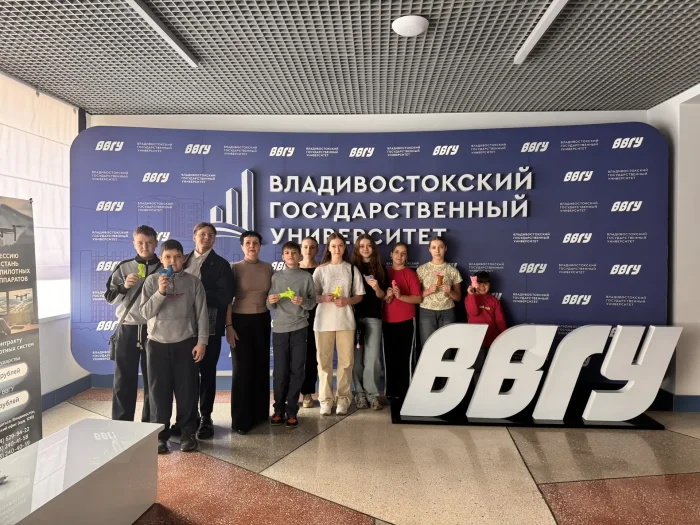 В ВВГУ завершились бесплатные творческие каникулы для школьников